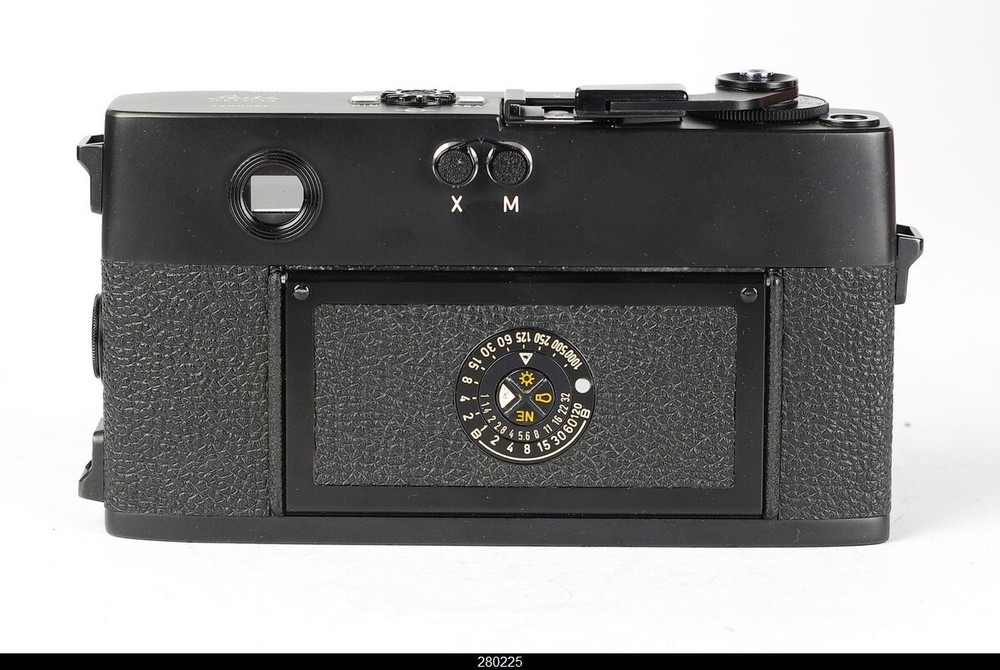Leica M5 Black 3 Lug Mint- w/ Orginal boxed