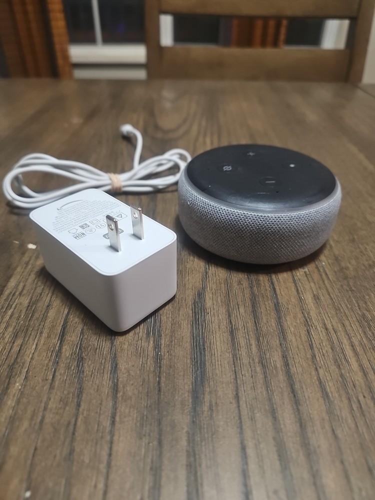 Amazon Echo Dot 3rd Gen Smart Speaker - Heather Gray (D9N29T)