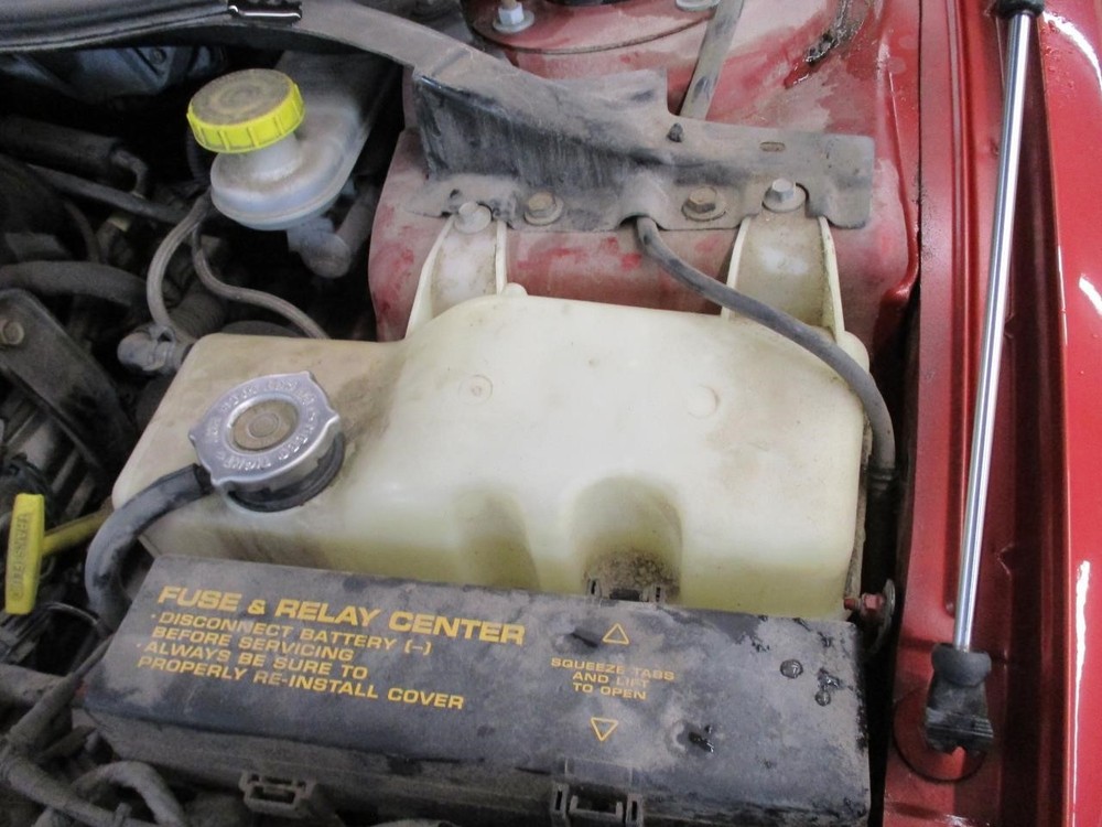 Used Headrest fits: 2002 Chrysler 300m Grade A
