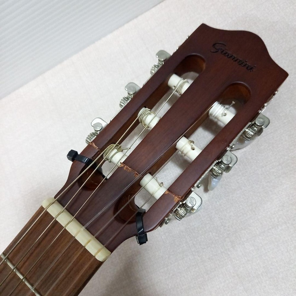 Giannini Trovador Classical Guitar Junk