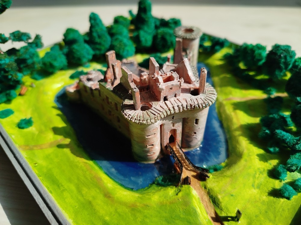 Old Caerlaverock Castle Handcraft Miniature Model