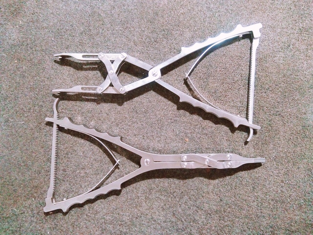 Spine Compressor & Dissector