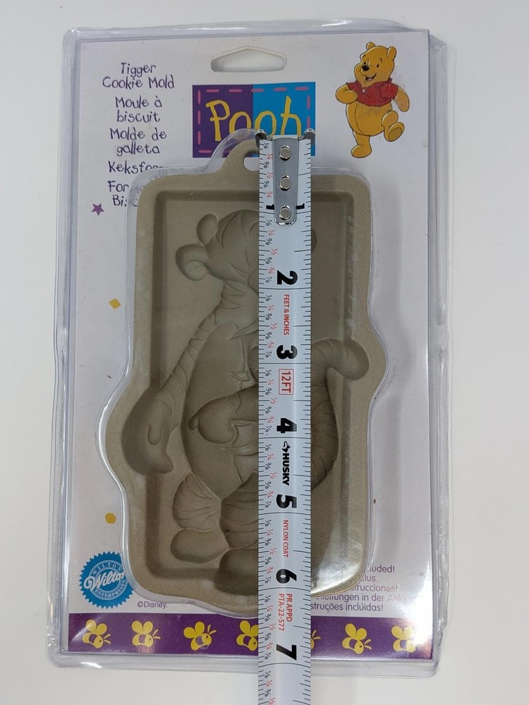 Wilton Pooh Tigger Cookie Mold Baking Accessory - New