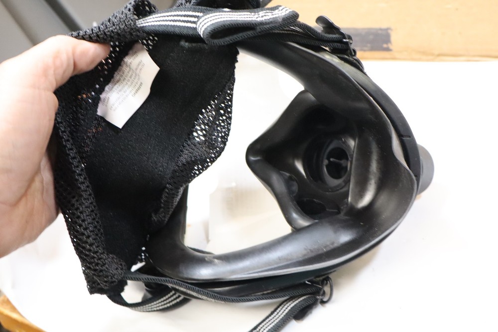 SCOTT 3M AV-2000 Full Face Respirator Mask