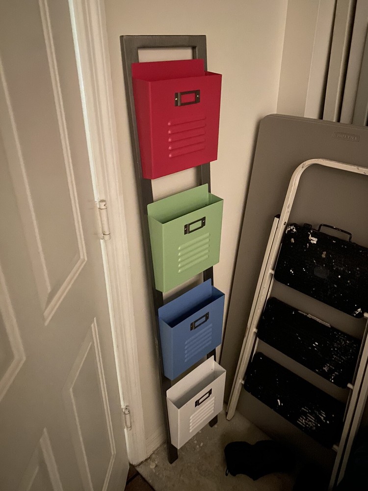 Magazine Rack