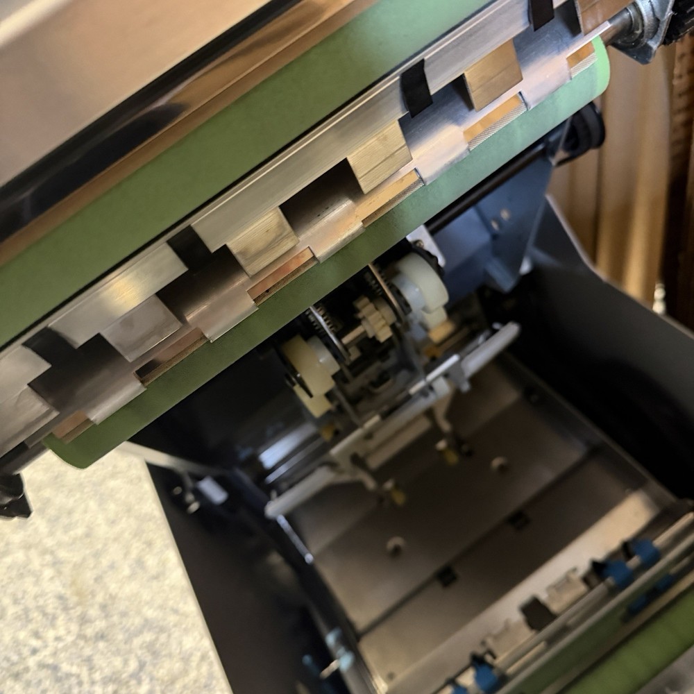 Neopost DS-63 Mailing Machine Envelope Stuffer Folder Inserter *read*