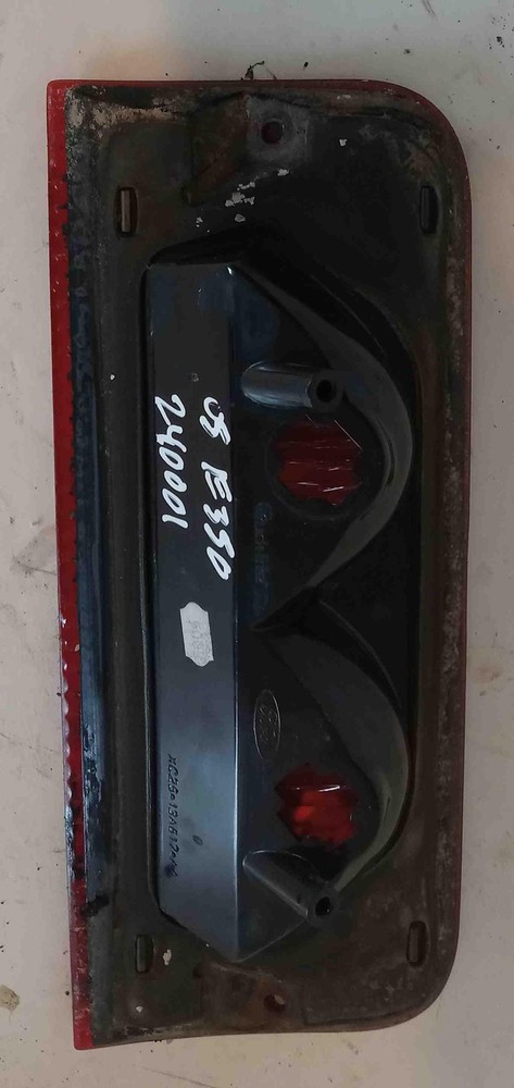 2005 FORD VAN E350 THIRD BRAKE LIGHT USED OEM
