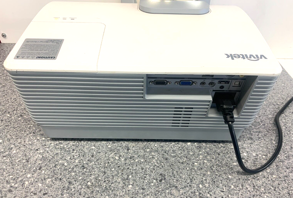 Vivitek D795WT DLP Short throw Projector