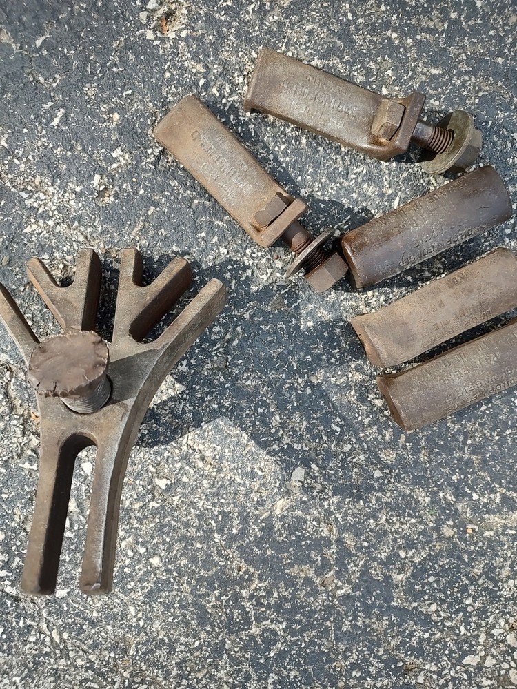 READ Springfield 500 universal wheel hub, gear puller