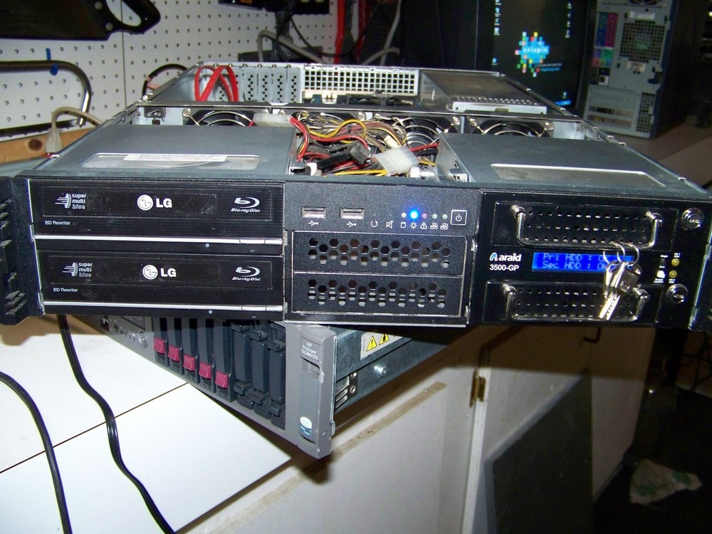 Chenbro RM21600 2U Server Rack Bay + Araid 3500-GP + more