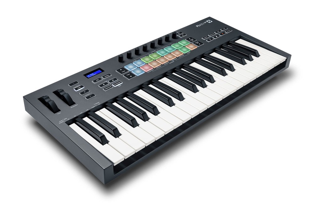 Novation FLkey 37 Key MIDI Keyboard Controller for FL Studio+Laptop Backpack
