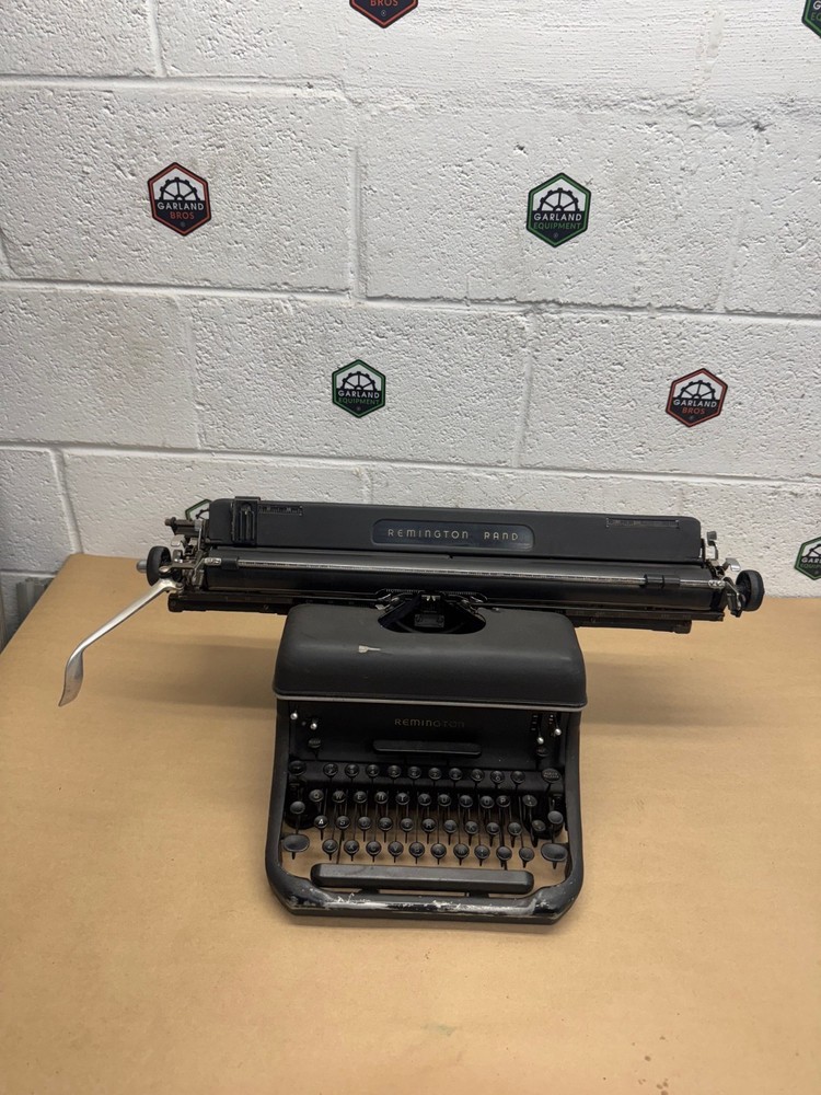 Remington Rand Working Type Writer, Model 17 Typewriter
