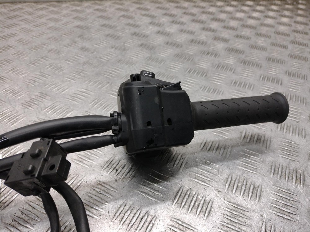 2013 TRIUMPH TIGER EXPLORER 1215 RIGHT SWITCH GEAR