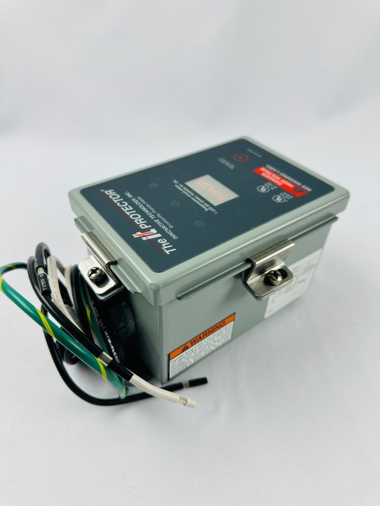 Innovative Technology P-PLUS P-3Y 120/208+C Surge Protector