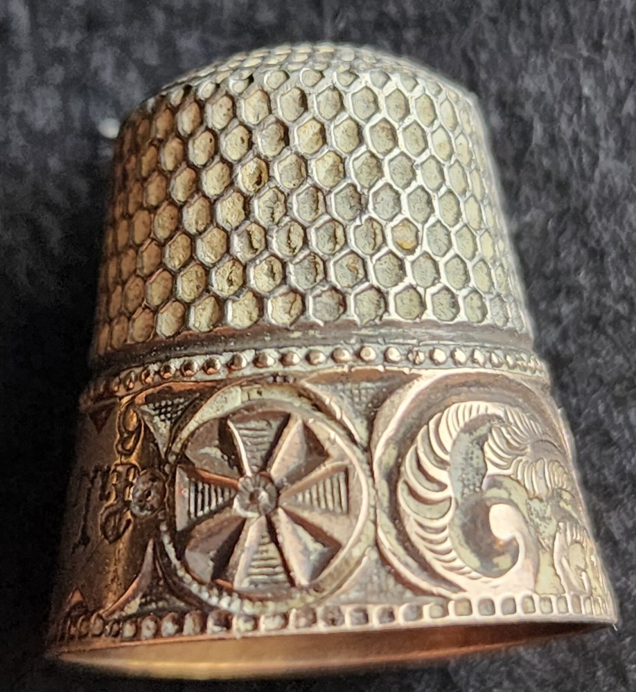 Sterling & 14K Gold Etched Scenes Thimble