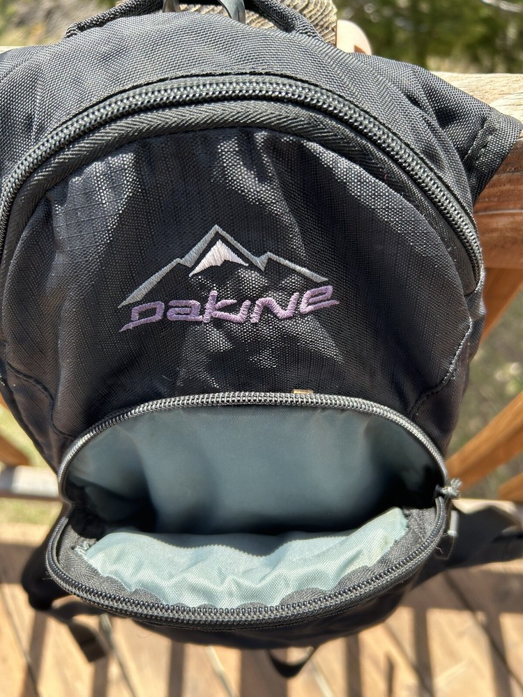 DAKINE Glacier Backpack With Water Bag
