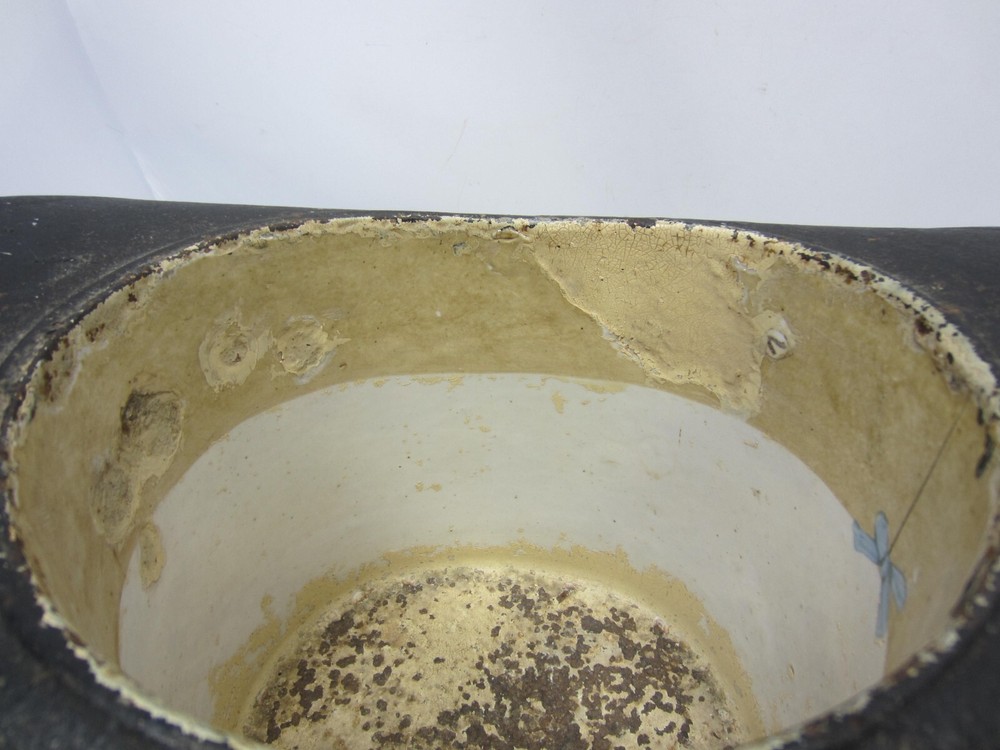Antique Cast Iron Top Hat Spittoon