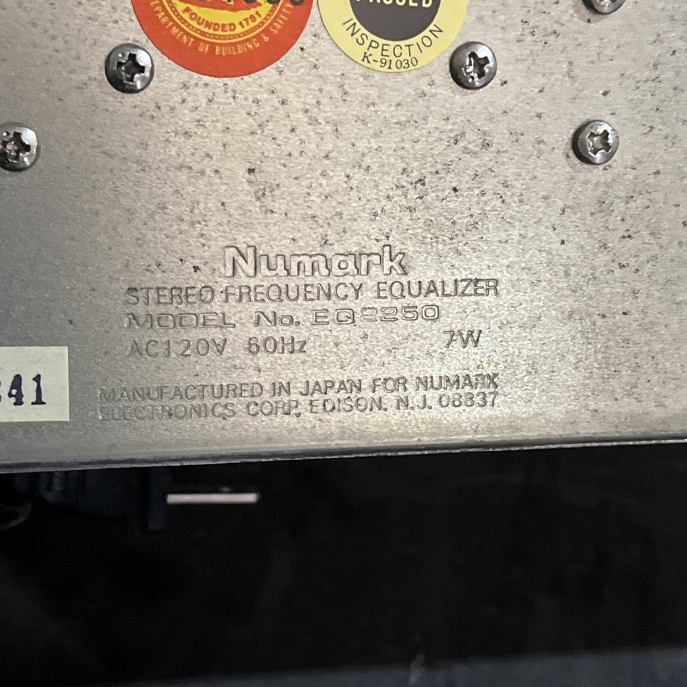 NUMARK VINTAGE STEREO FREQUENCY QUALIZER MODEL EQ2250