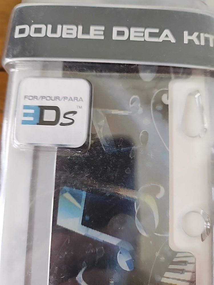 Nintendo 3Ds Double Deca Kit 20 Items NEW Case Stylus Data Charge Screen Protect