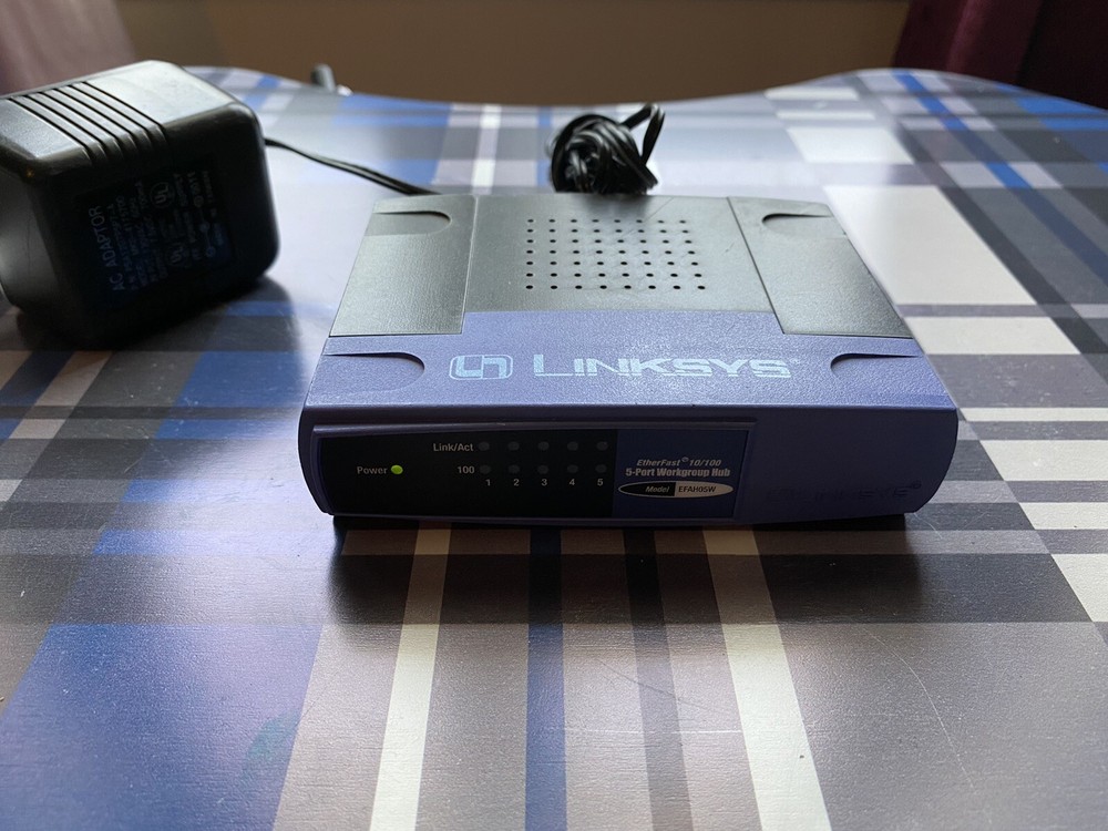 Linksys  EtherFast (EFAH05W) 5-Ports External Hub