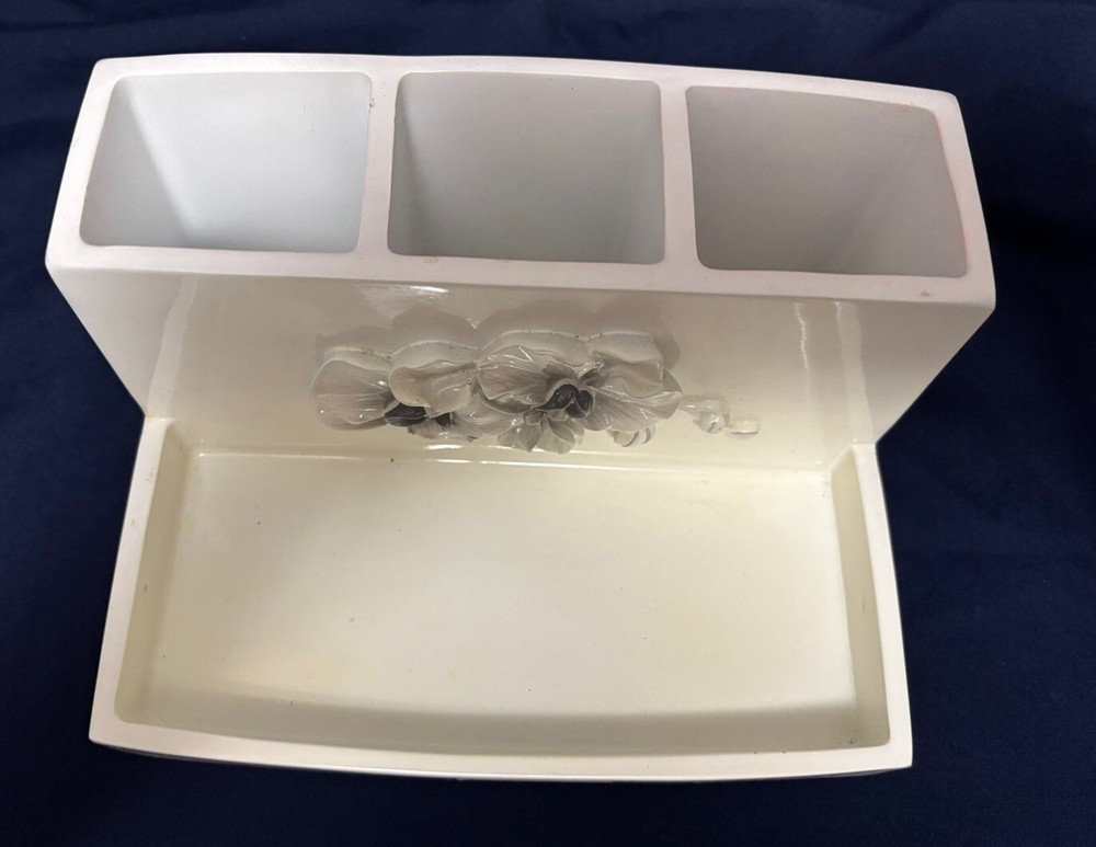 Michael Amini Bathroom Accessory Caddy Toothbrush, Paste, Brush, Comb - READ!!