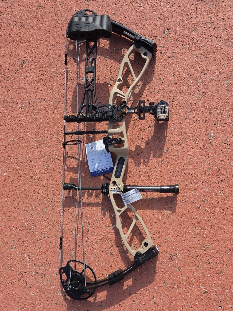 Elite Archery Basin Compound Bow 70# 32" Mountain Tan