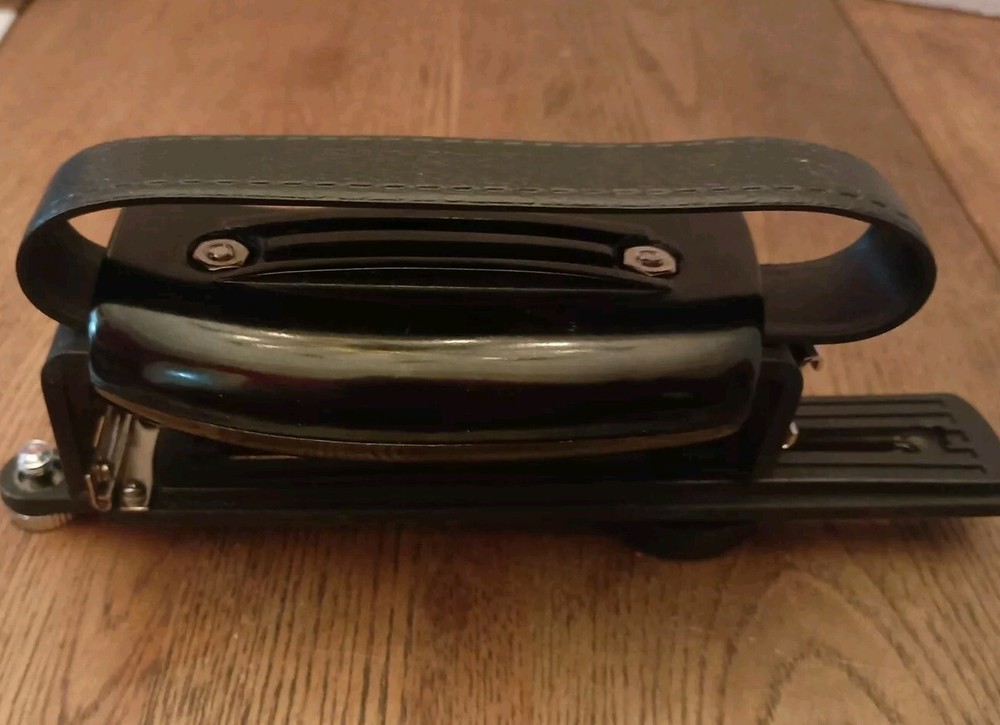 CAMERA FLASH BRACKET COASTAR