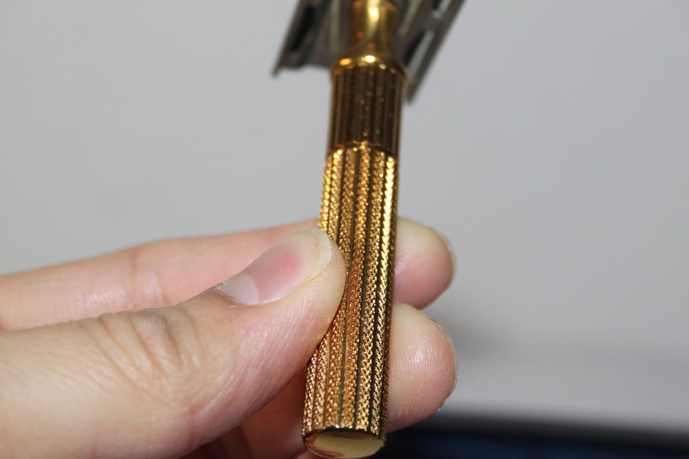 Vintage Gillette Gold Tech Razor w/ Box