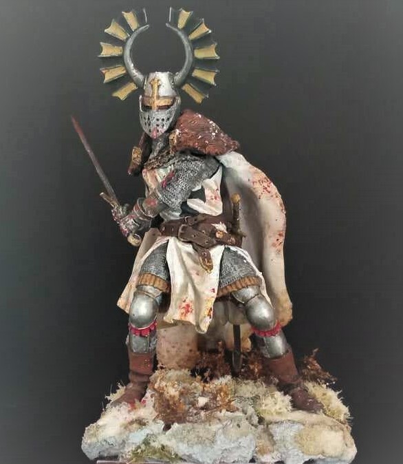 Teutonic knight painted figure 90 mm