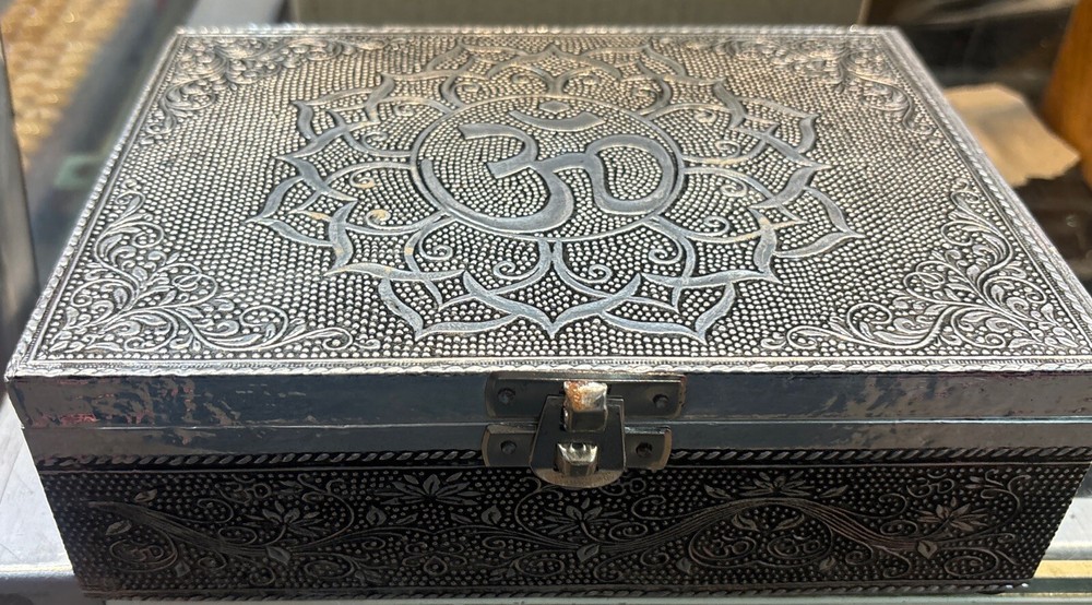 Silver colored Lined tarot card box with Ohm Symbol On It