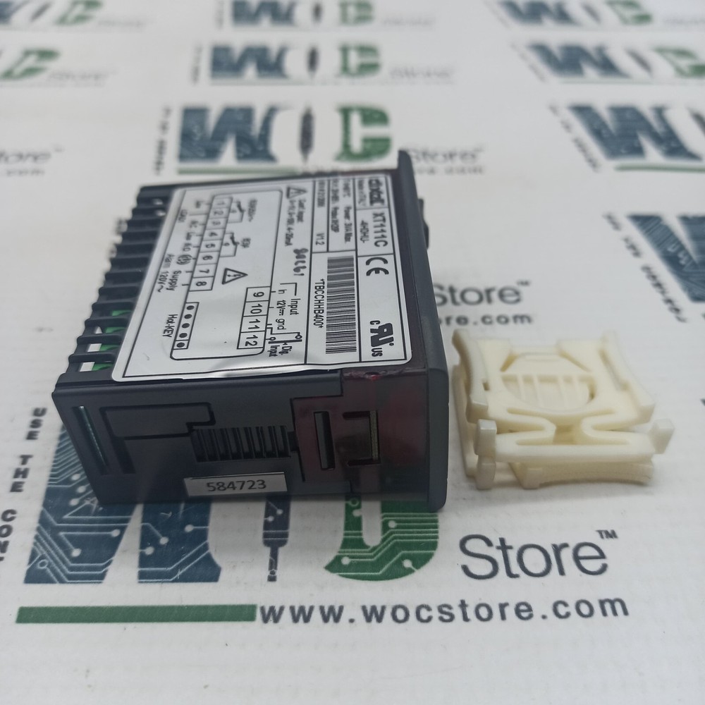 XT111C-4H0HU DIXELL DIGITAL TEMPERATURE CONTROLLER