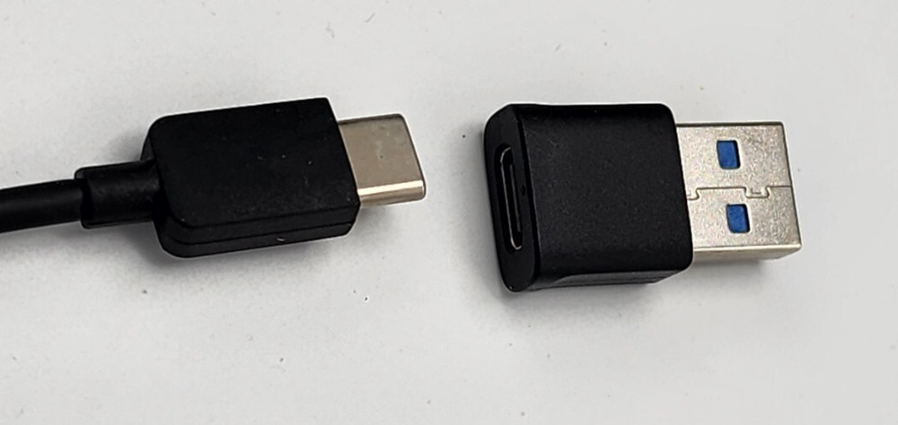 Poly Voyager 2 USB-C Charging Stand w USB-A adapter