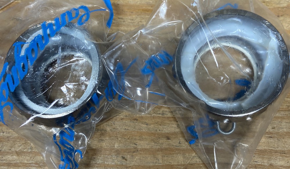Campagnolo Record bottom bracket cups Italian thread for Ultratorque system
