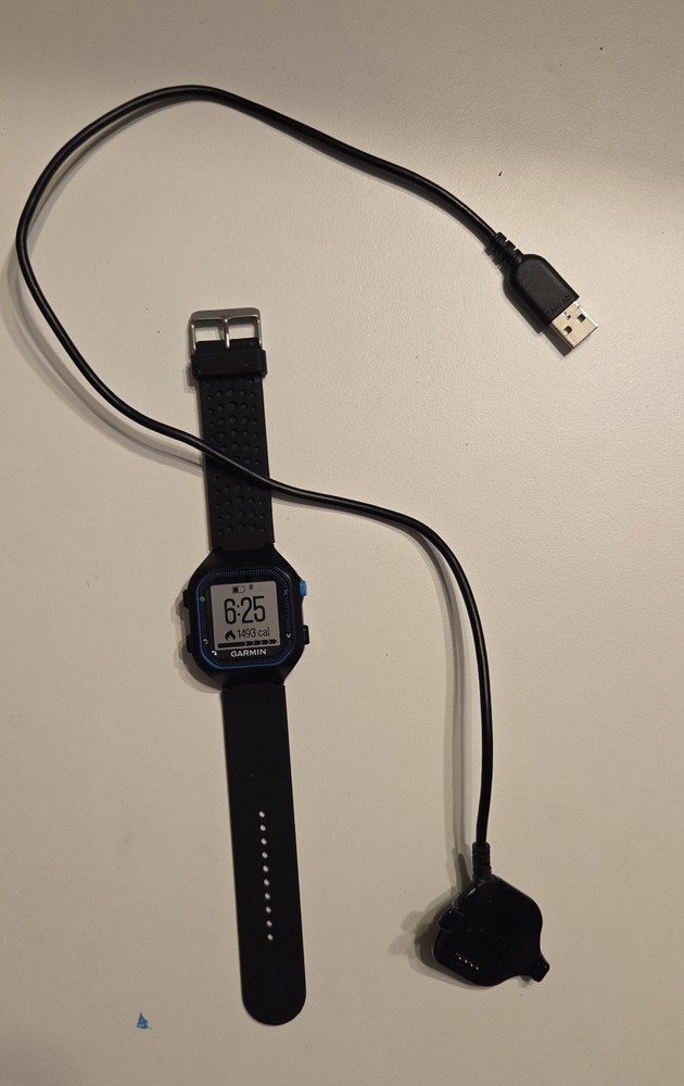 Forerunner 25, with charger
