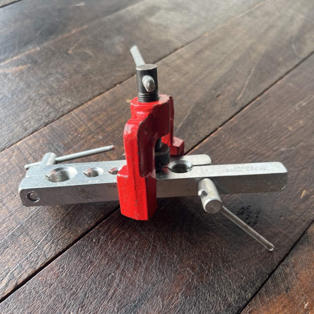 Great Neck 45 Degree Flaring Tool