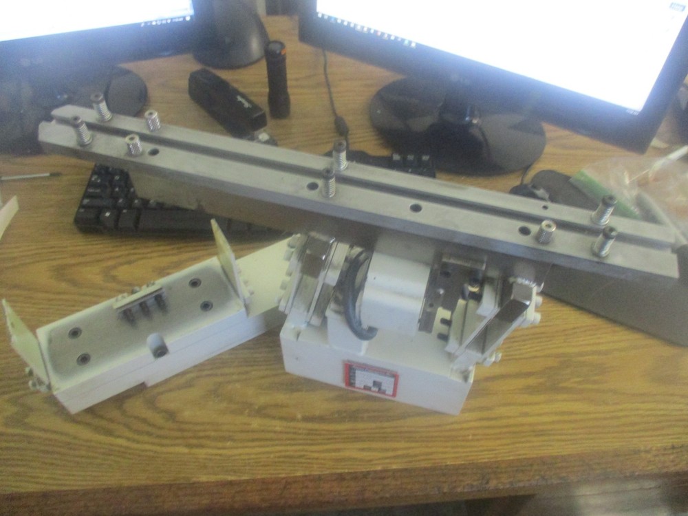 Service Engineering Model: 24251-0 Vibratory Line Feeder