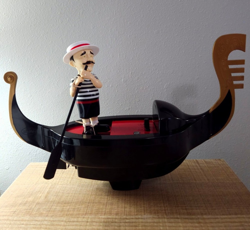 The Singing Gondolier Gondola by Swim Ways Pools, Does Not Work