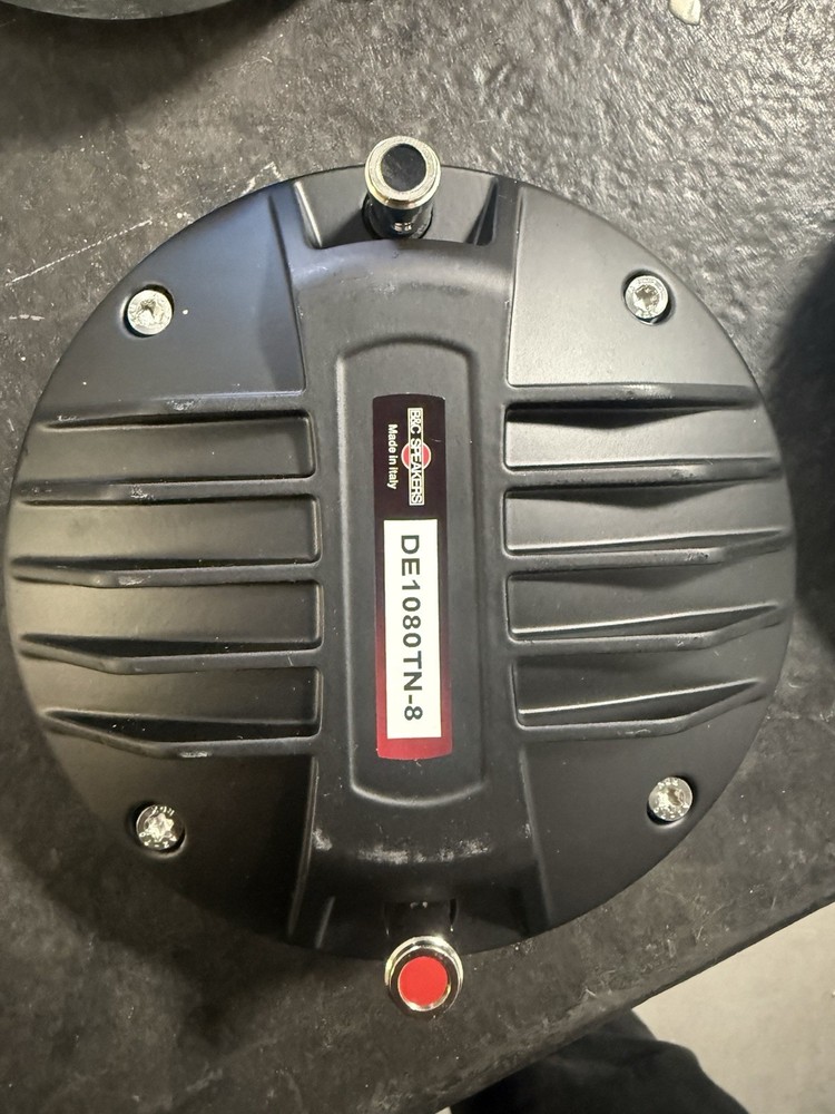 B&C DE1080TN-8 HF Driver