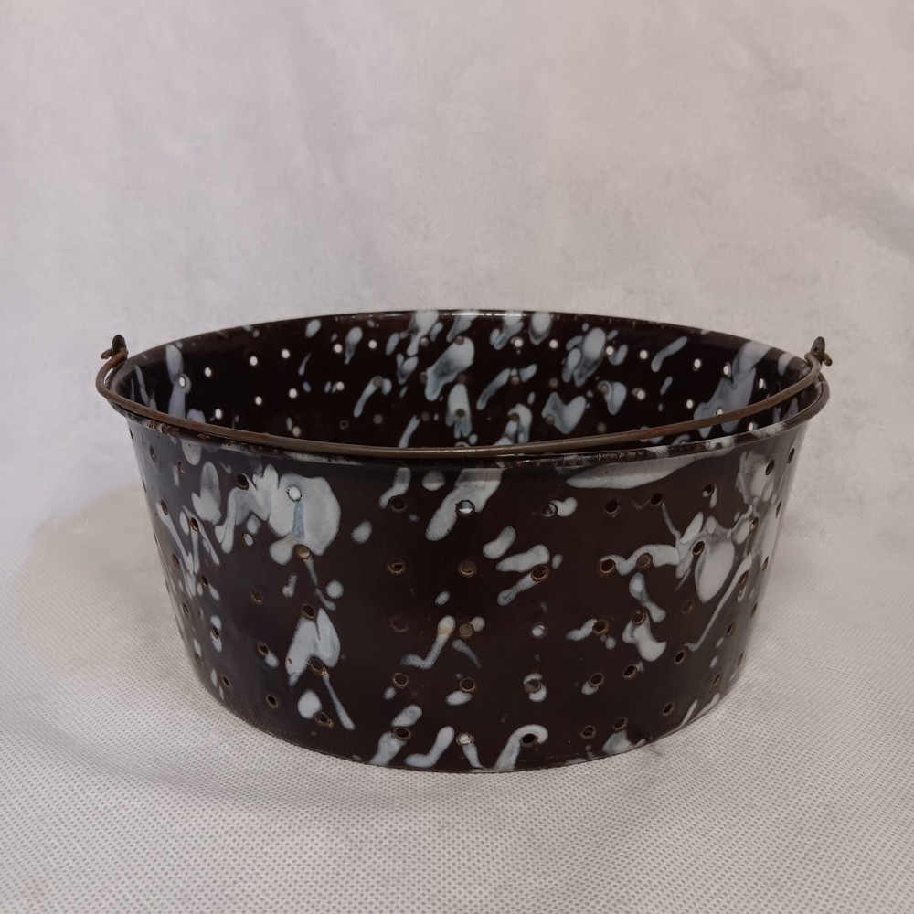Enamelware Basket Strainer Brown White Speckled Bale Handle 9" x 3.75"
