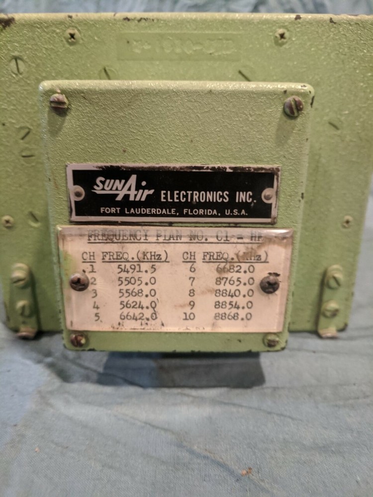 SUNAIR ELECTRONICS TRANSCEIVER T-10R-M