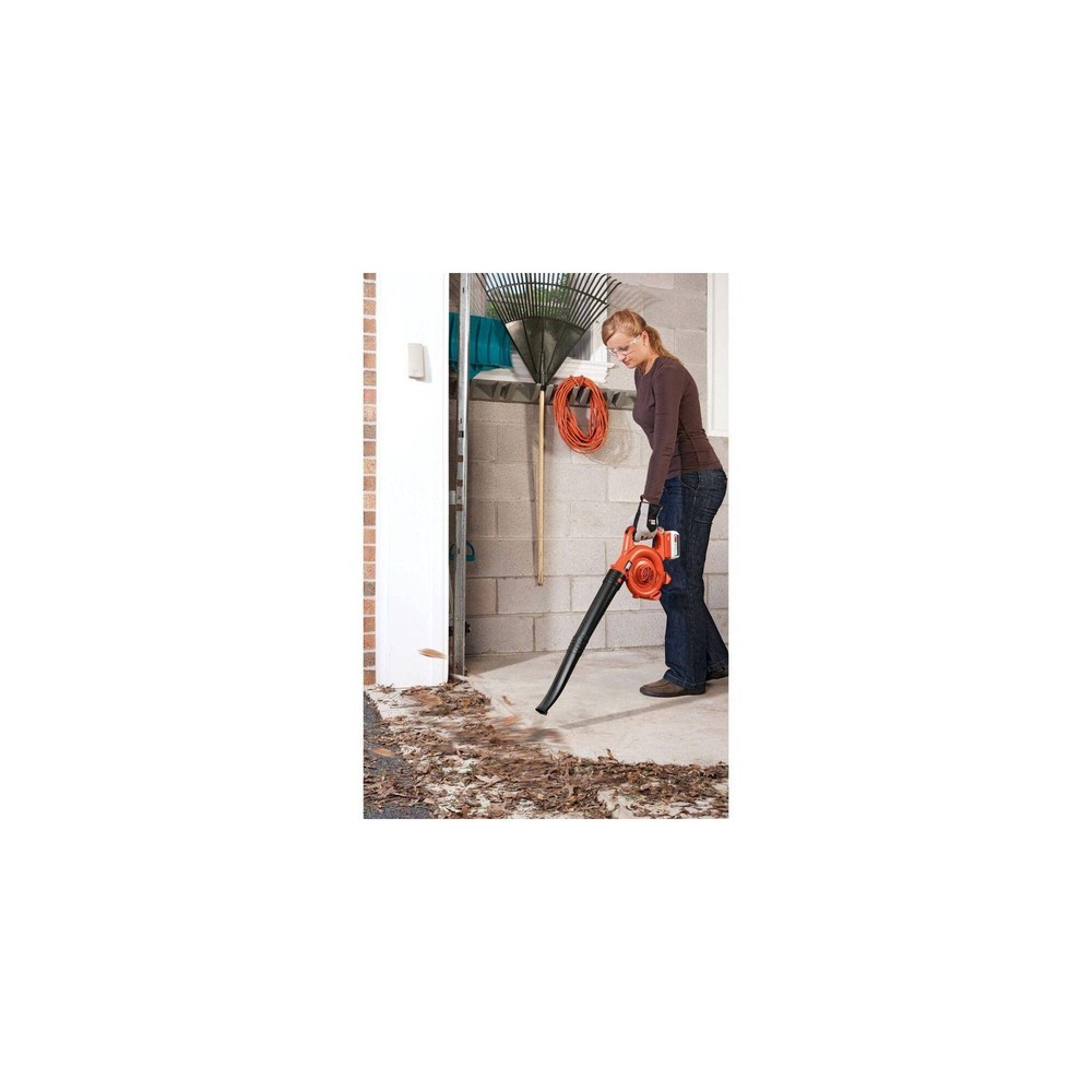 BLACK+DECKER 40V MAX* Cordless Sweeper - LSW36