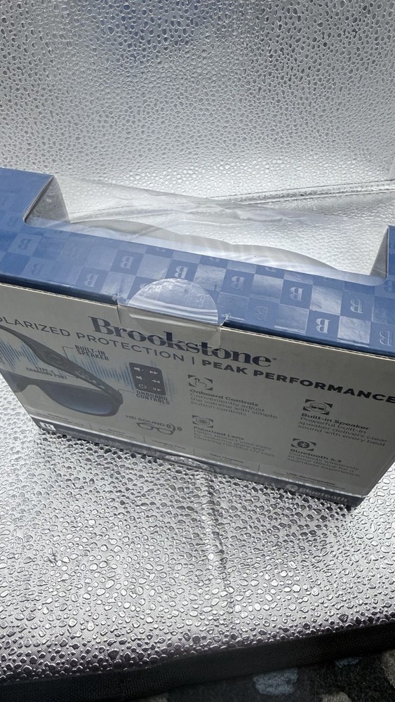 Brookstone Wireless Bluetooth Polarized Audio Smart Sunglasses – NEW w/ Case