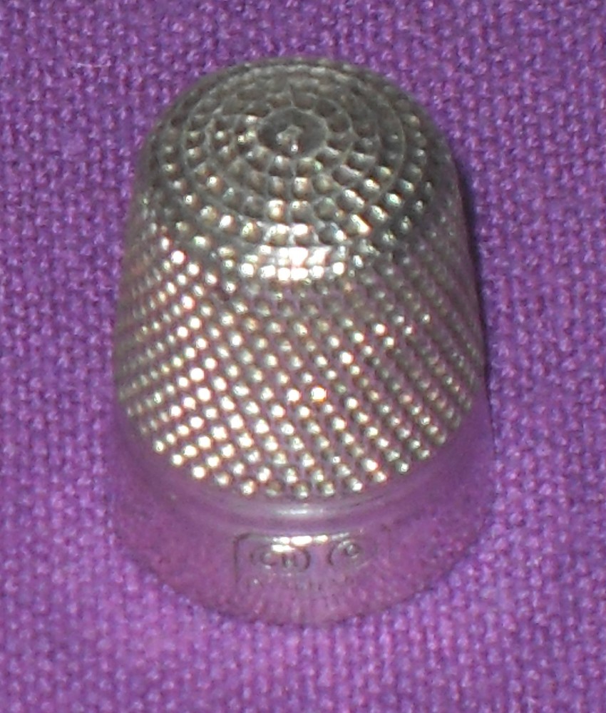 ANTIQUE EDWARDIAN c1900 DORCAS 9 CHARLES HORNER SILVER CLAD THIMBLE