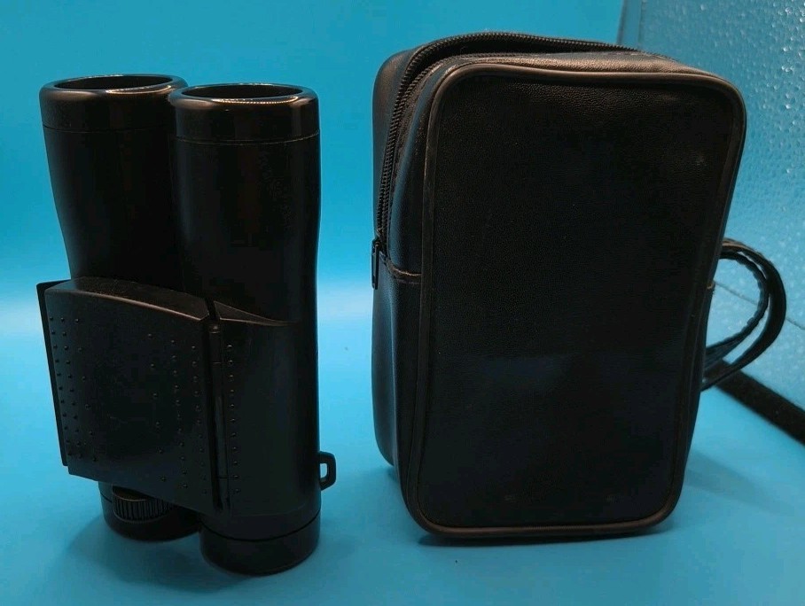 Source Binoculars With Case