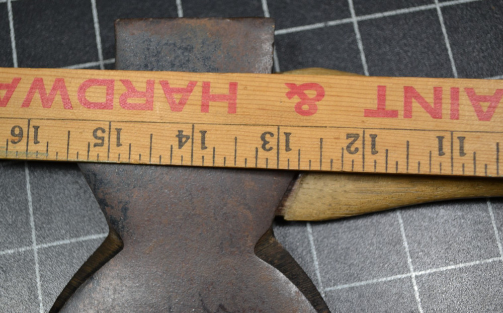 COLLINS - HATCHET - ORIGINAL MARKED HANDLE