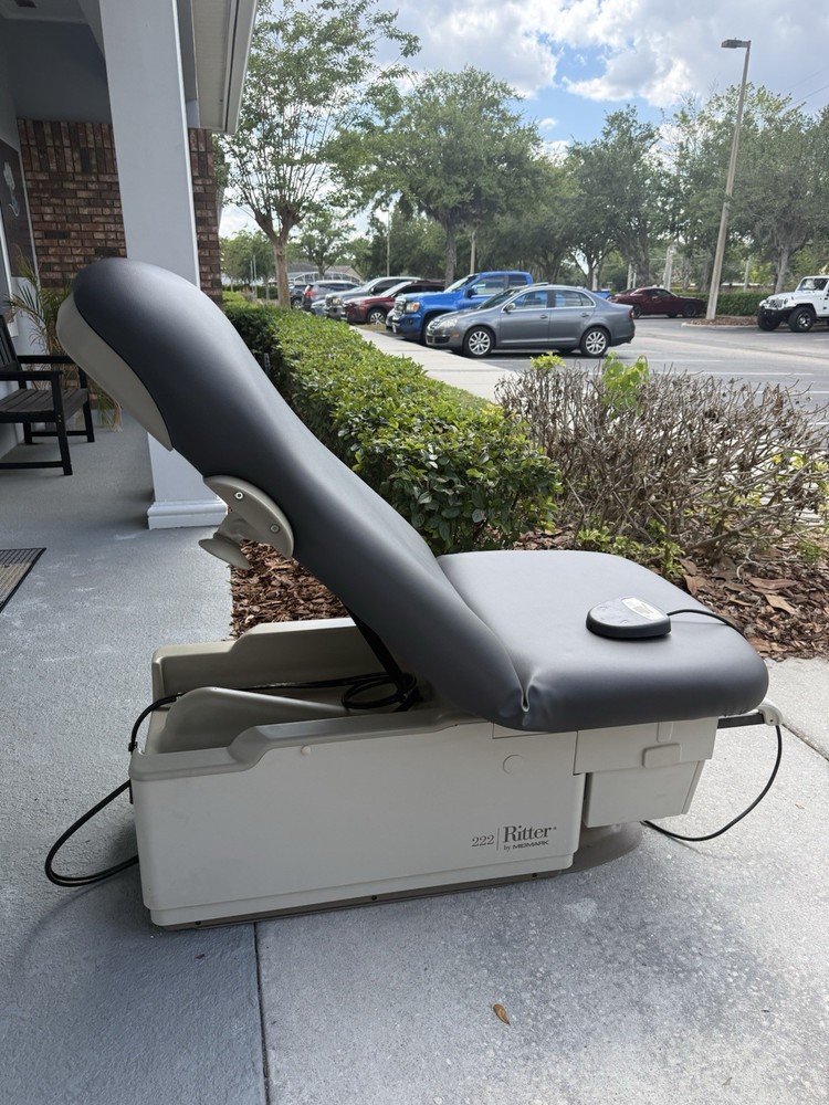 Midmark Ritter 222 electric adjustable examination table