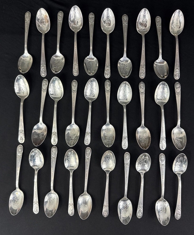 WM Rogers 30 Piece Silverplate Presidential Spoon Set