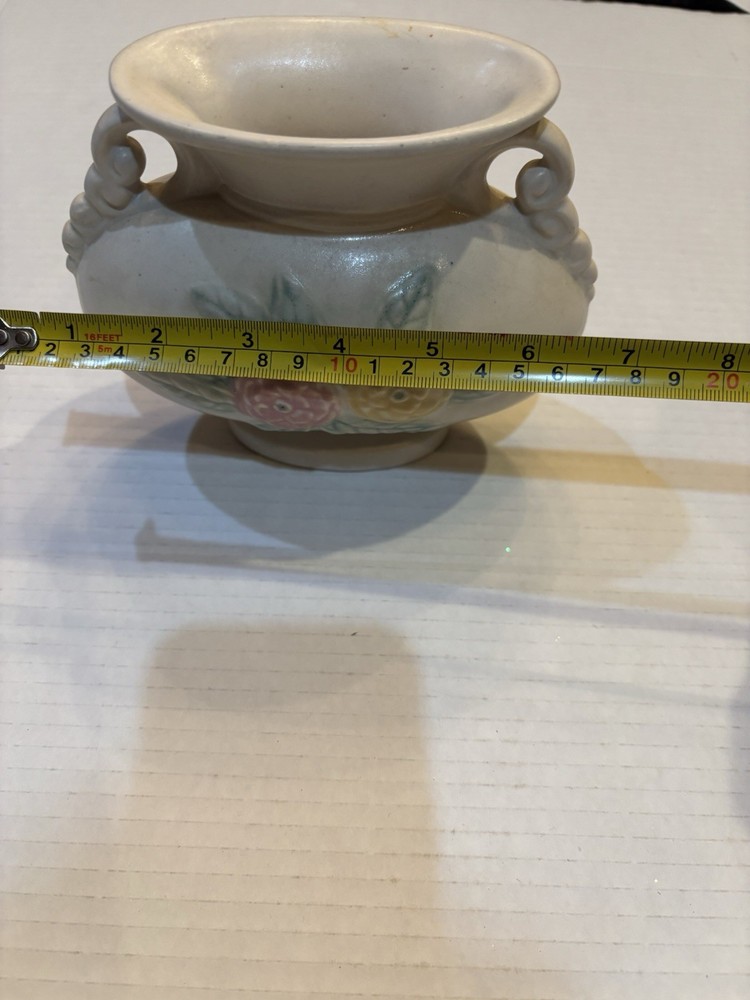 Vintage Hull Art Pottery Magnolia pattern planter