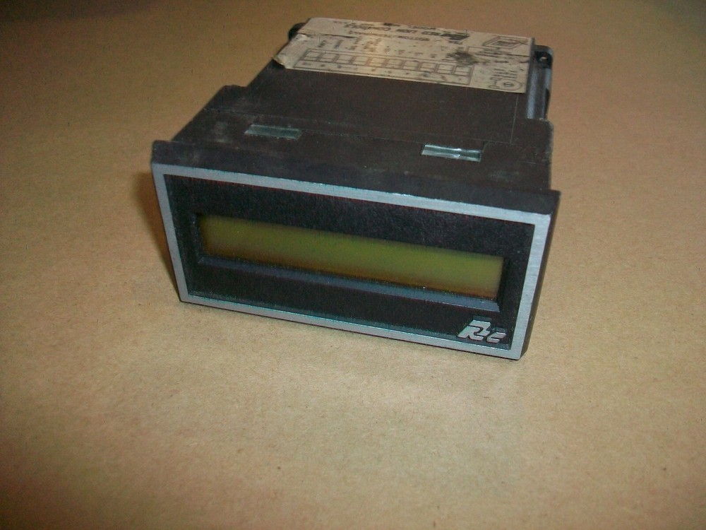 RED LION Panel Meter  MCS4Y00D   USED