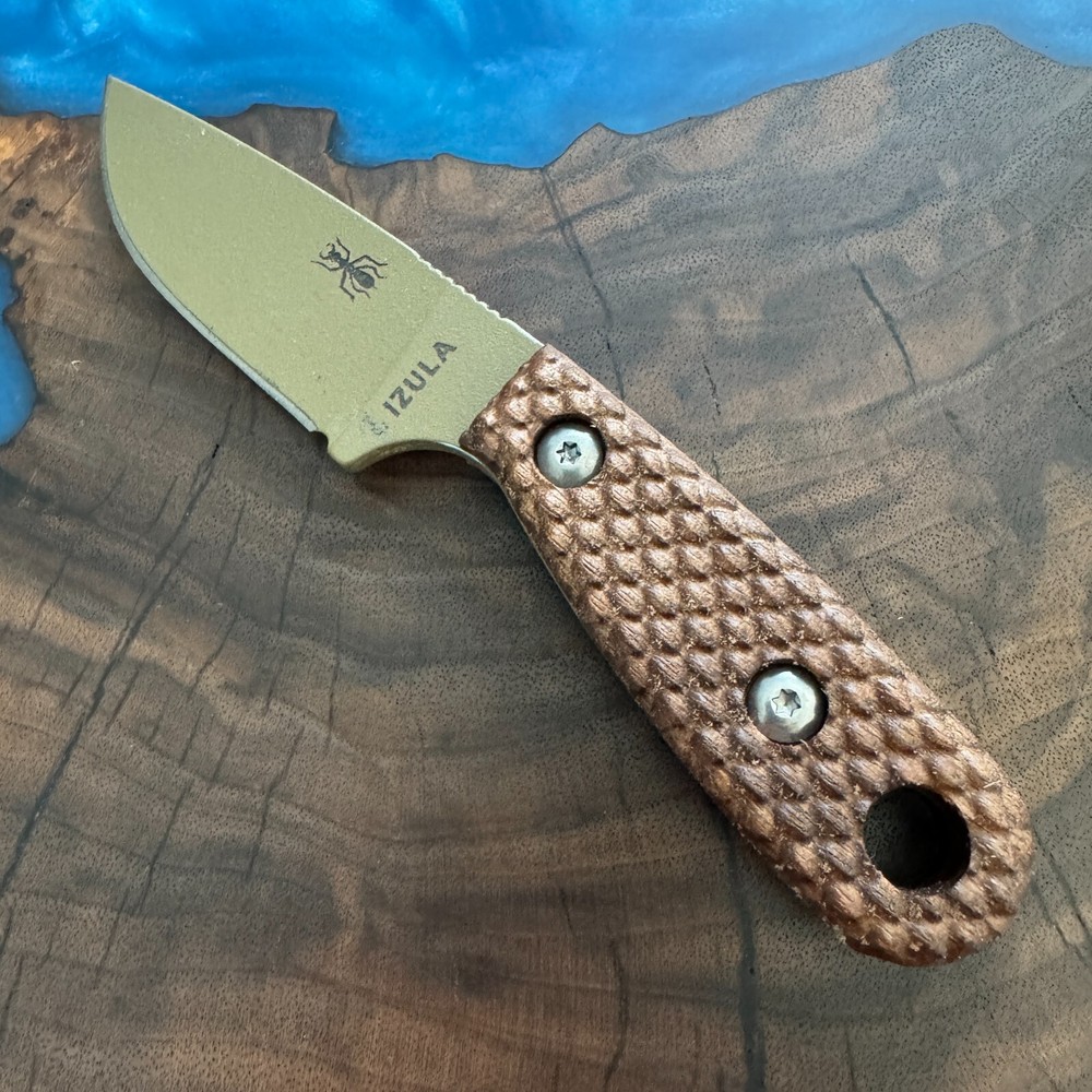 Dragonscale scales for ESEE Izula extended walnut (w/Hardware)